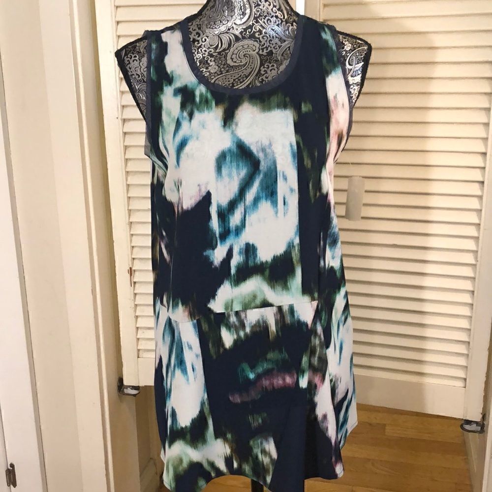 NWT Simply Vera Chiffon Tank Blouse Sheer collar detail Poly Spandex stretch